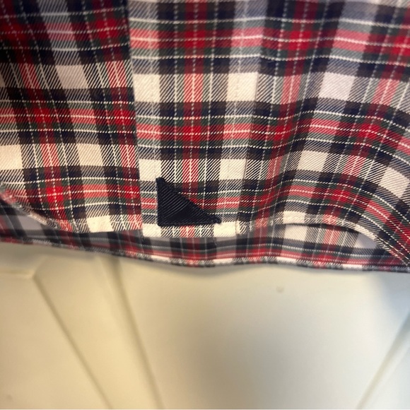 UNTUCKIT Mens Red Blue Plaid Button Down  Shirt Large Wrinkle Free - Picture 7 of 11